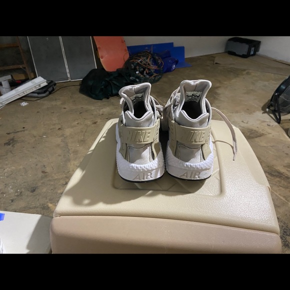 Nike huaraches - Picture 2 of 6